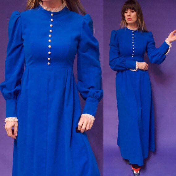 Vintage BLUE VELVET White Lace Trimmed MOD Hippie