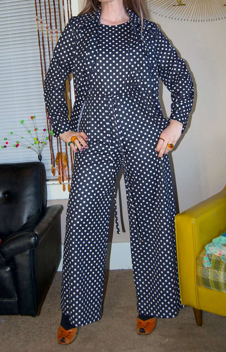 Vintage 1970/'s Black /& WHiTE POLKA Dot 2 Piece JUMPSUIT RAD!