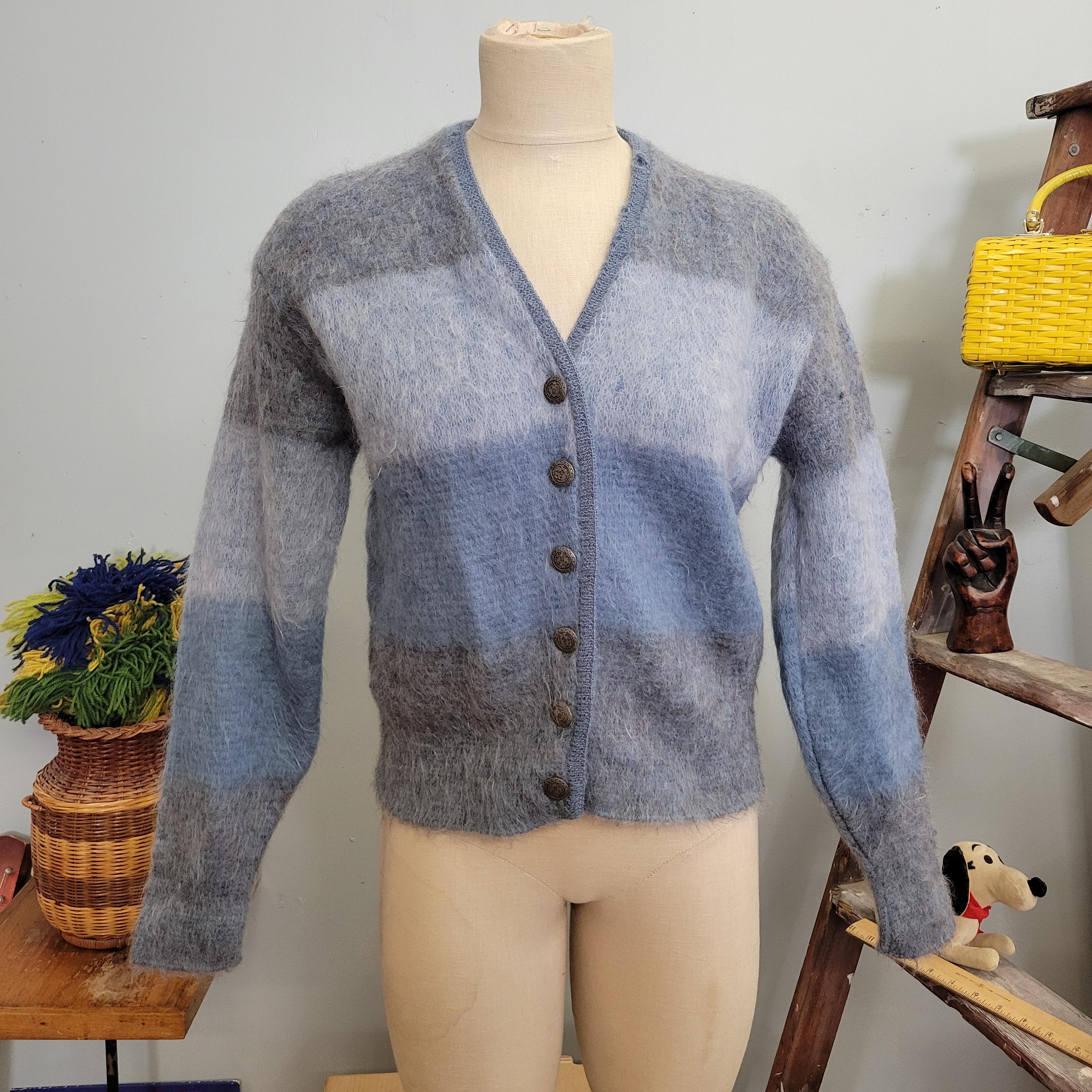 Vtg 60s BLUE MOHAIR CARDIGAN // Vintage Lady Campus Women's Vtg 60s BLUE MOHAIR CARDIGAN // Vintage Lady Campus Women's