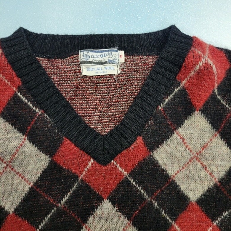 Vintage Saxony 50s 60s wool fuzzy argyle sweater // 60s Argyle Sweater