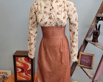 vtg 70s GOLD SPRING DRESS  // vintage tejo of califorinia size 9 womens small rose gold floral earth tones roses autumn summer maxi dress