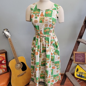 vtg 50s FRUIT PRINT DRESS // vintage Wayne Maid medium womens novelty pinafore tank belted dress cute spring summer maximalist retro fashion