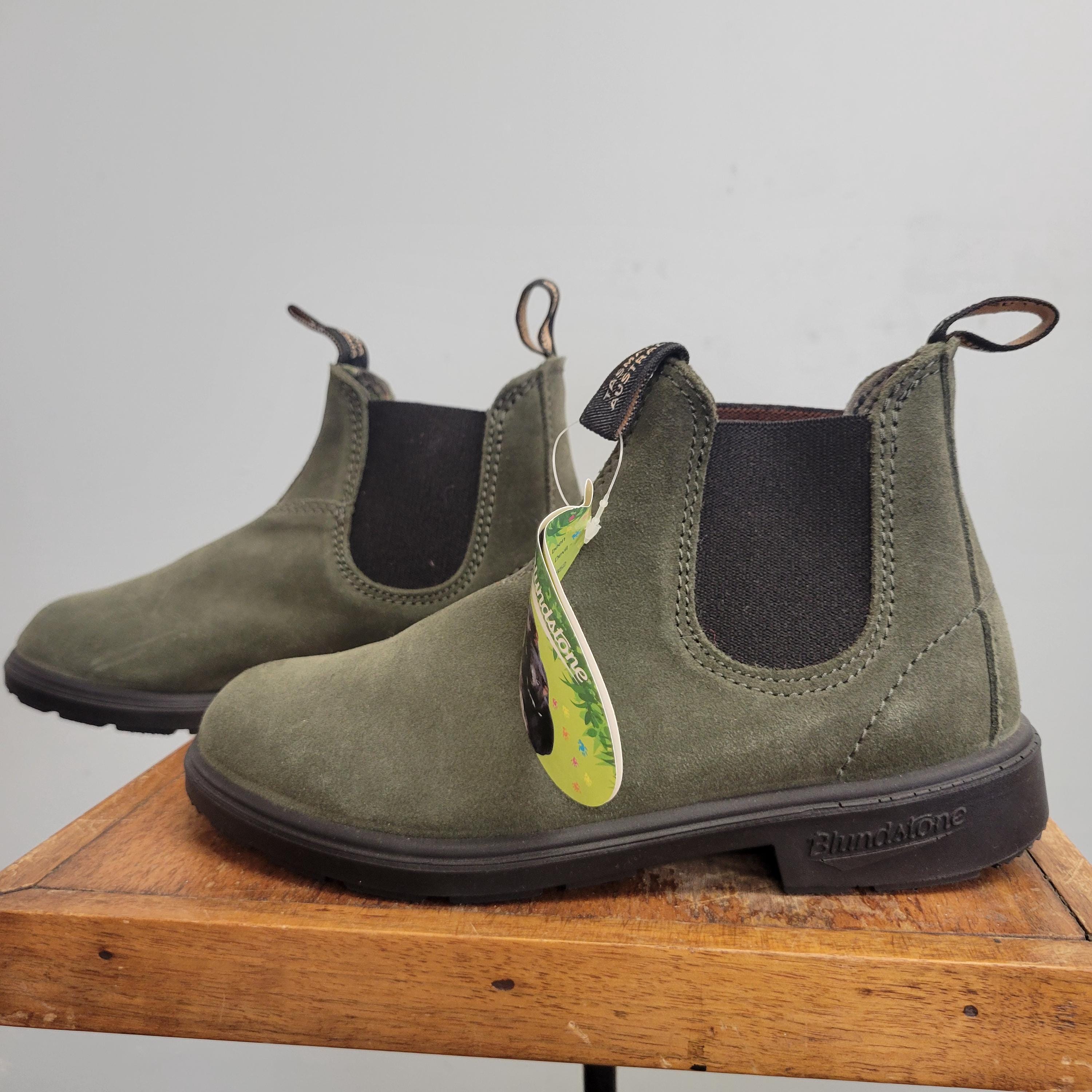 Blundstone olive green sale