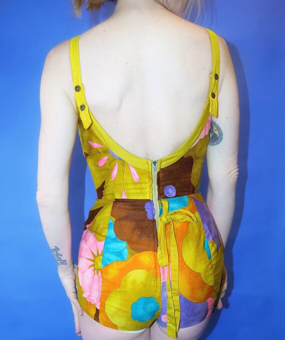 Vintage 50s 60s Bright Flower Swimsuit // Spring … - image 2