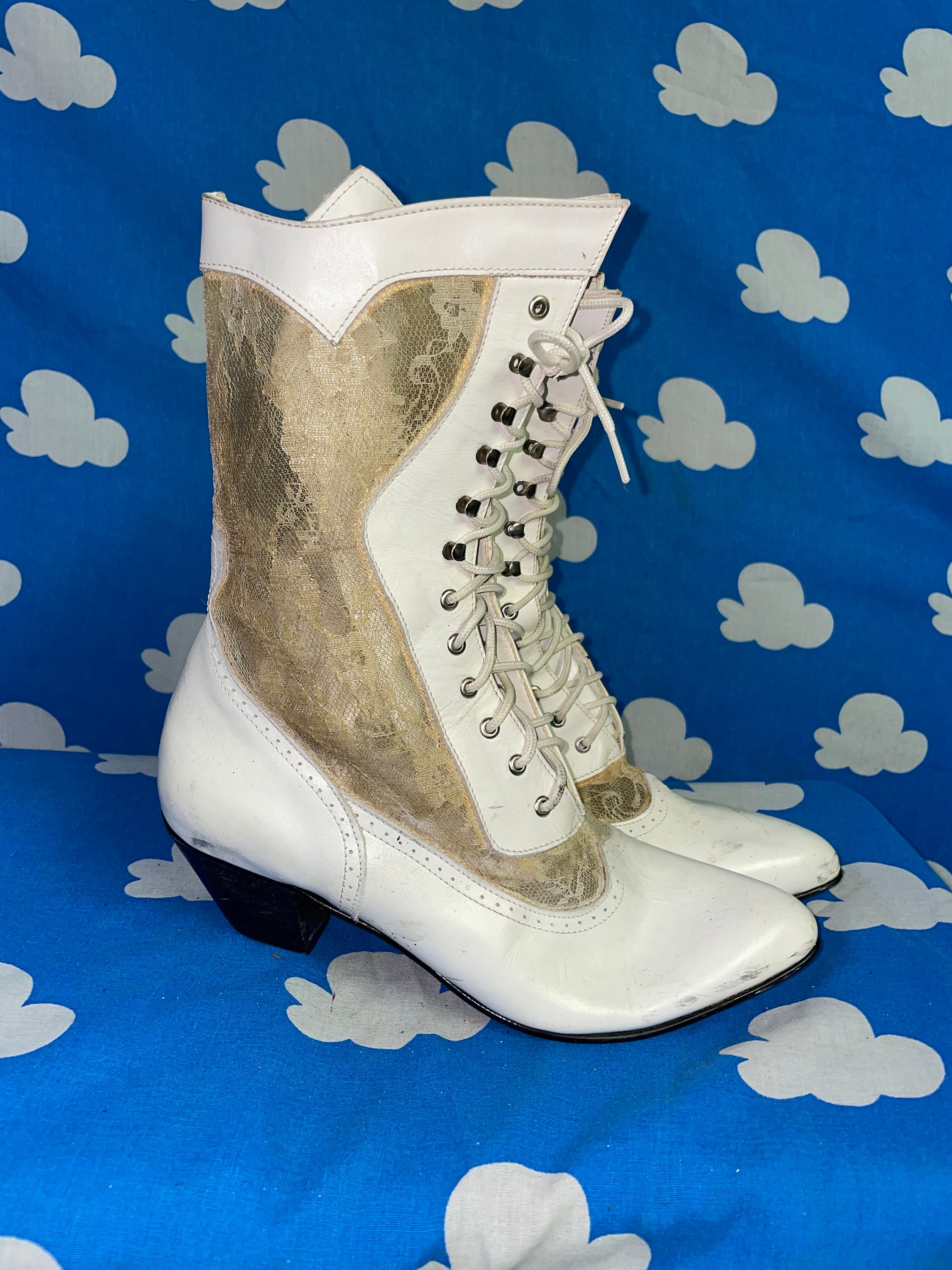 White victorian boots 2025