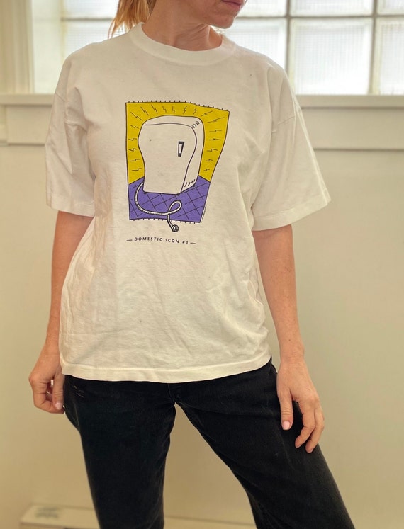 Vintage Domestic Icon Shirt / 90s Pop Art Tee / F… - image 2