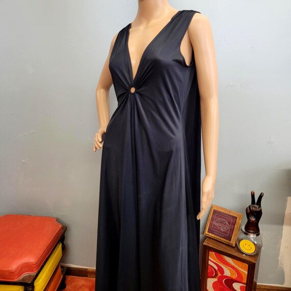 Vtg 70s Flowy CAPE BACK Dress: Vintage Plunge V-neck Slinky Nylon Whimsy Goth Dress - Etsy Vtg 70s Flowy CAPE BACK Dress: Vintage Plunge V-neck Slinky Nylon Whimsy Goth Dress - Etsy