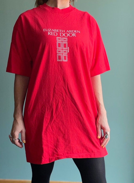 vtg 90s Elizabeth Arden Red Door Long T Shirt / Pe