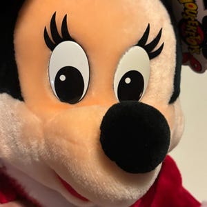 Pelúcia gigante vintage da Minnie Mouse e do Papai Noel: 50 cm (20") - Brinquedo de Natal da Disneylândia (Nova com etiqueta) imagem 7