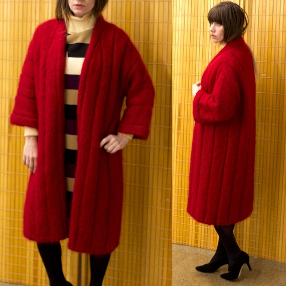 Vintage 1980's Fuzzy Chunky Knit MOHAIR RASBERRY R
