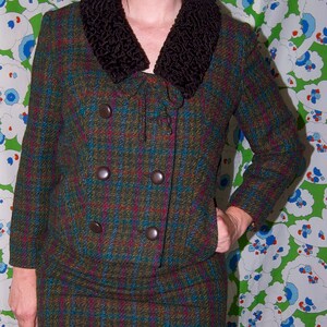 Vintage 1950's Mirramode 2 PIECE Green Pink & Blue PLAID Persian Lamb WOOL Mod Dress Pencil Skirt Suit image 5