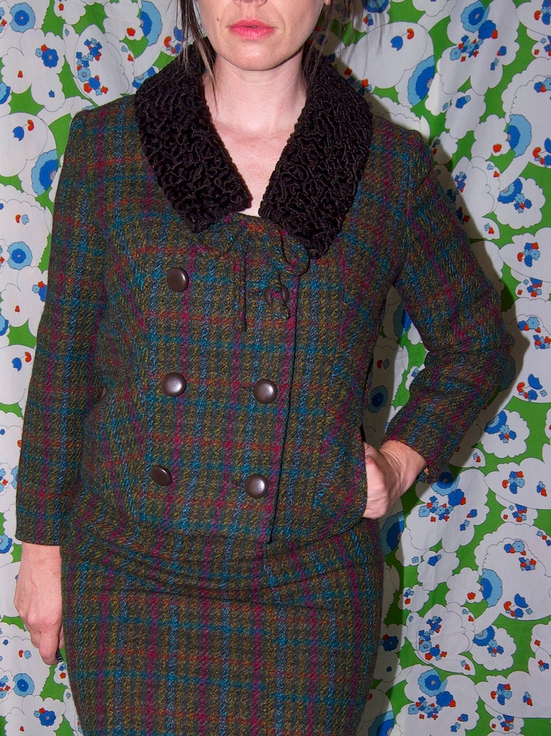 Vintage 1950's Mirramode 2 PIECE Green Pink & Blue PLAID Persian Lamb WOOL Mod Dress Pencil Skirt Suit image 5