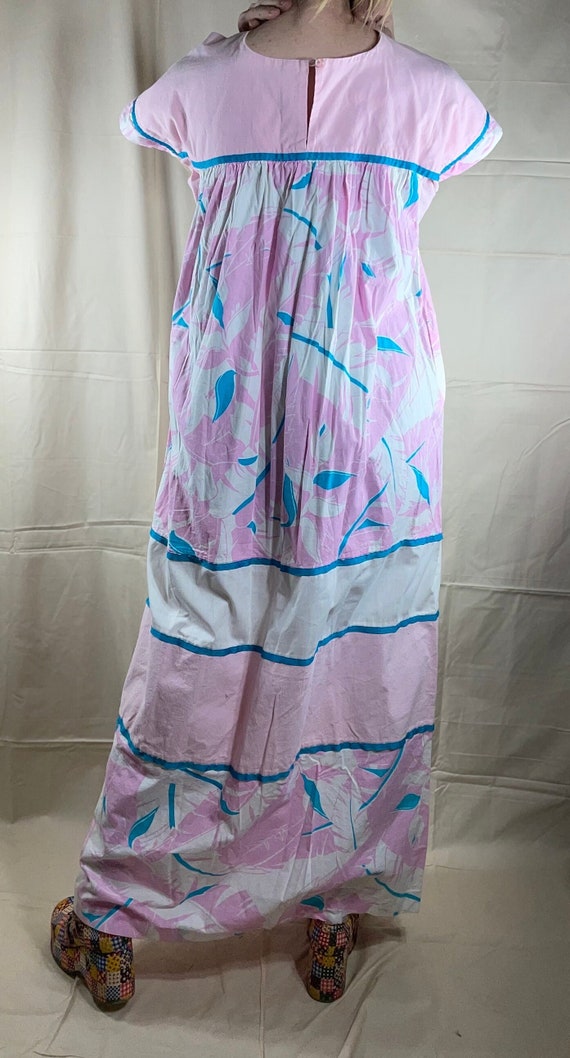 SALE! Vintage 70s pink & blue beach dress / Hilda… - image 6