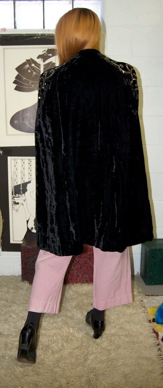AS IS Vintage 1930s Black BEADED Velvet Cape // … - image 2