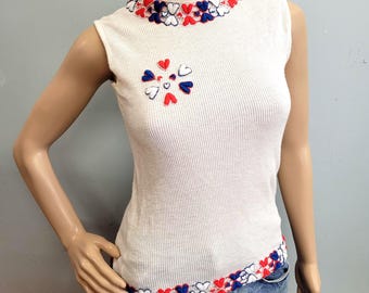 vtg 70er Jahre HERZ Strick Shirt, MOD Kitschy Flower bestickte Spitze