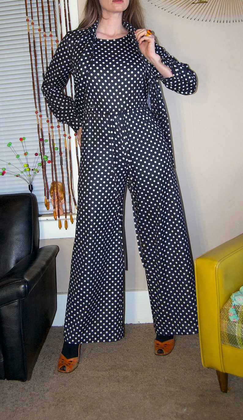 Vintage 1970/'s Black /& WHiTE POLKA Dot 2 Piece JUMPSUIT RAD!