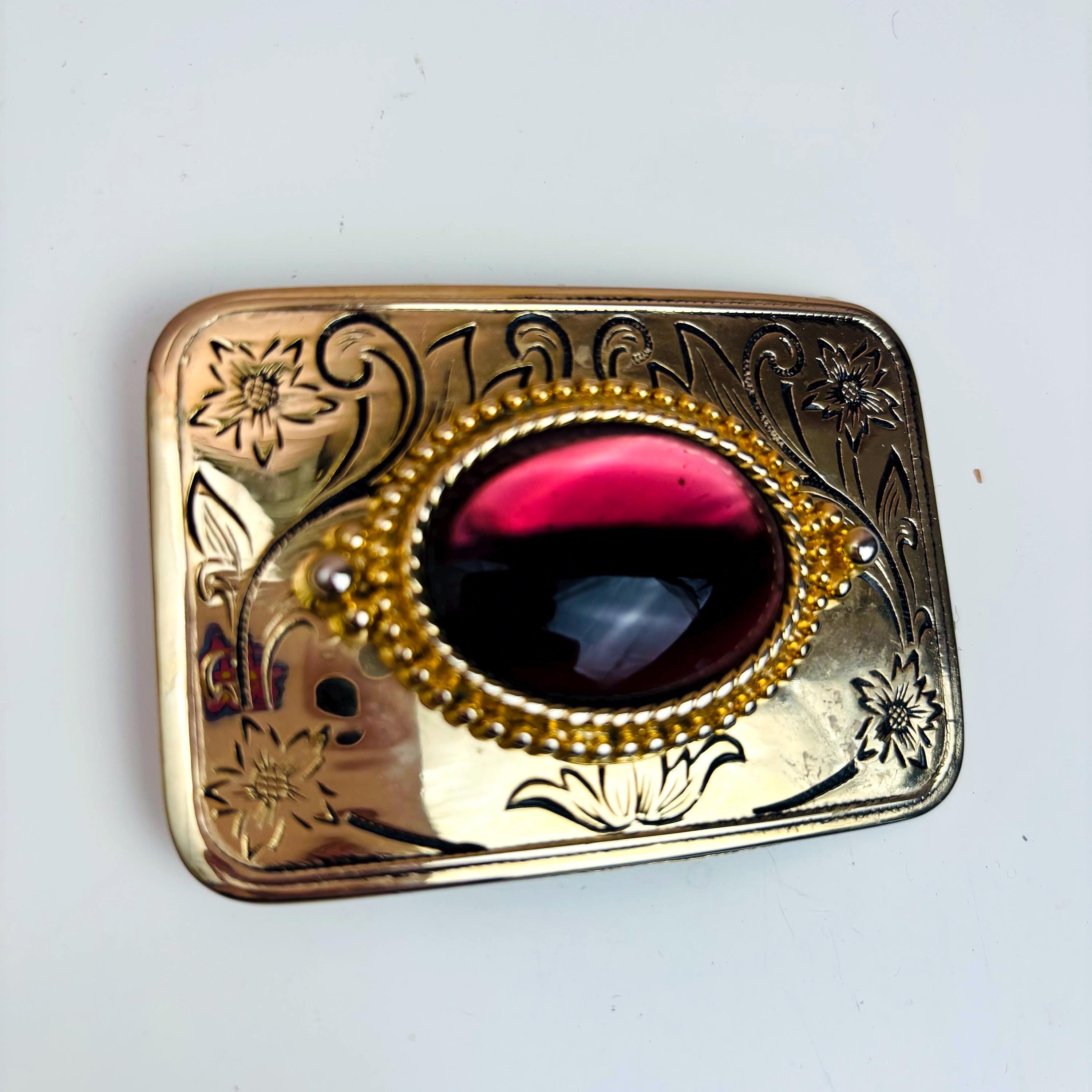 Victorian Gilted Brass Belt Buckle w/ Amethyst Paste Stones Antique Victorian Belt Buckle With Faceted Amethyst Glass  main image 4