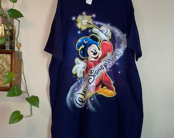 Vtg 90s DISNEY FANTASIA WIZARD // Vintage Magic Kingdom Mickey