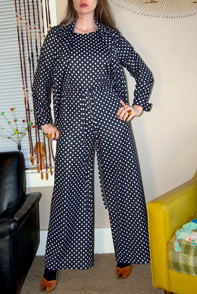 Vintage 1970/'s Black /& WHiTE POLKA Dot 2 Piece JUMPSUIT RAD!