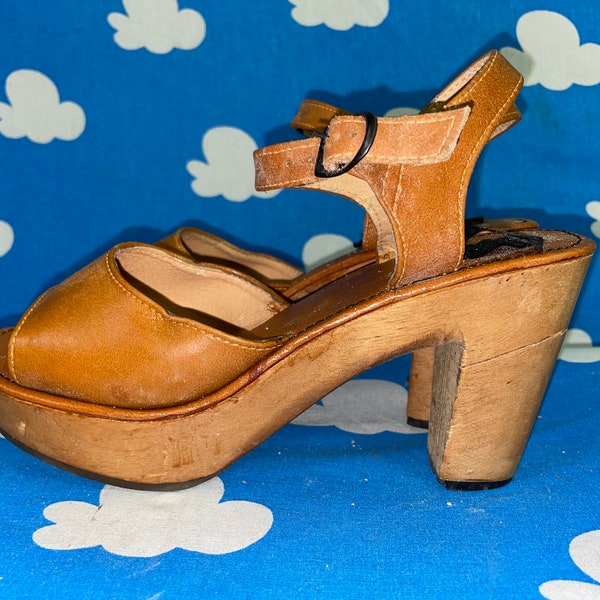 70s style platform sandals