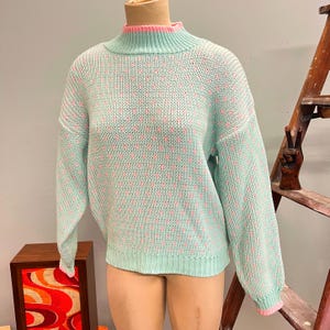 Vintage 70er Jahre Pastel Hearts Pullover: Paris Sport Club Acrylstrick