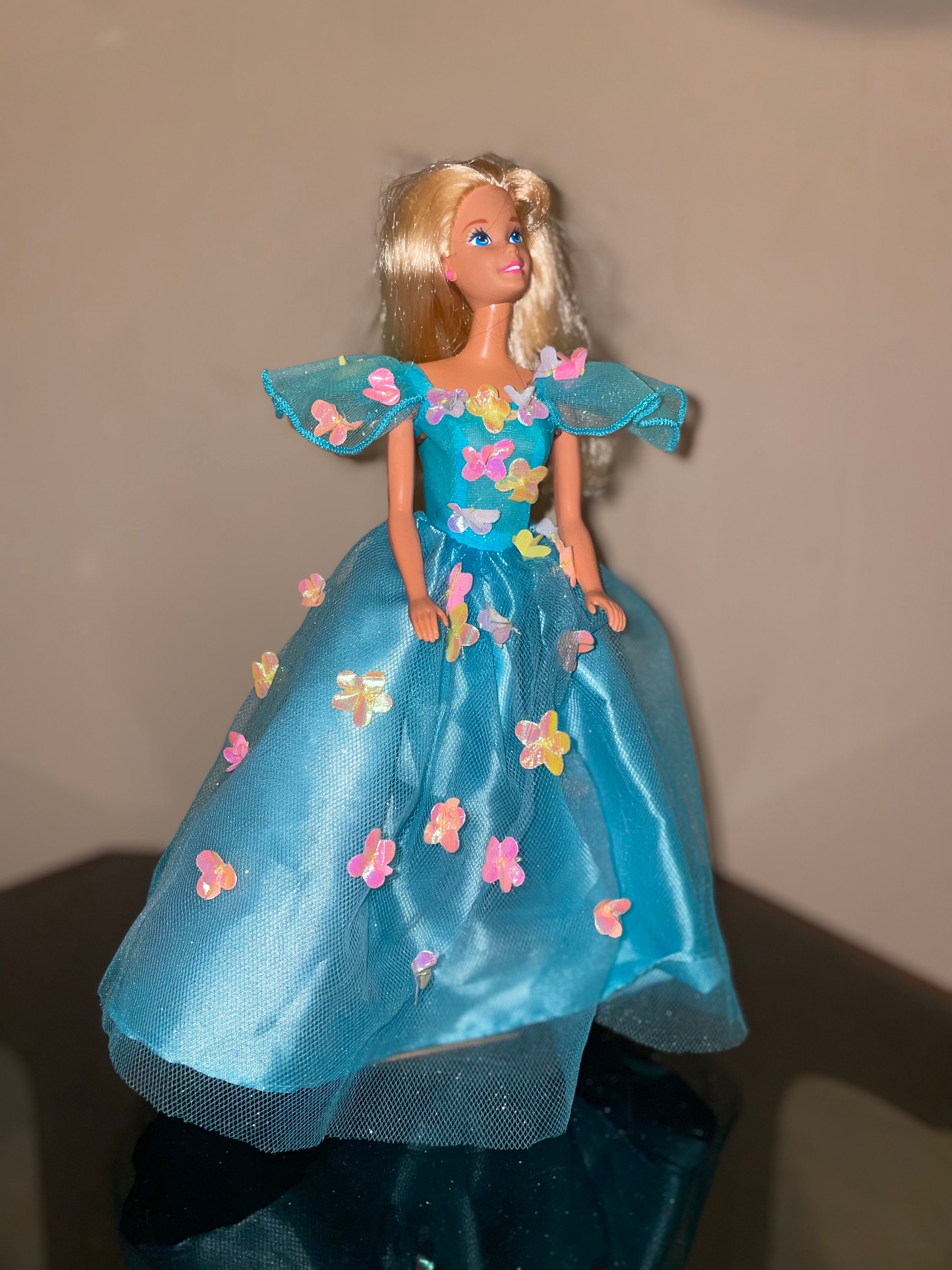 Barbie dress sale song