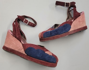 Vintage 70-tals platåklackar i mocka: Solnedgångsmönster med remmar (storlek 7)
