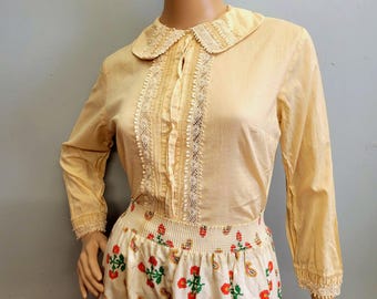 vtg 70s BLOUSE MET KANTEN, vintage Rhoda Lee pankraag bescheiden lentemode