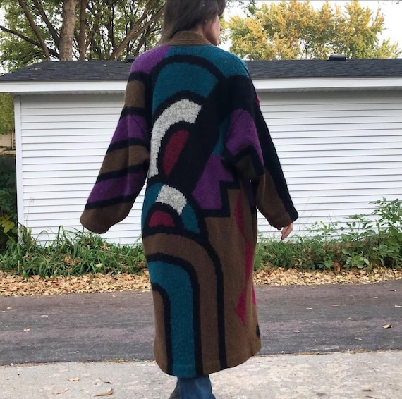 vtg 80s ABSTRACT Pattern Zig Zag LONG SWEATER Wit… - image 1