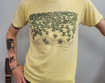 vtg 80s TURTLE TSHIRT, sunshine coverups racing turtles paper thin 70s