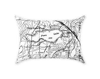 Penn Lake Pennsylvania Map Throw Pillow