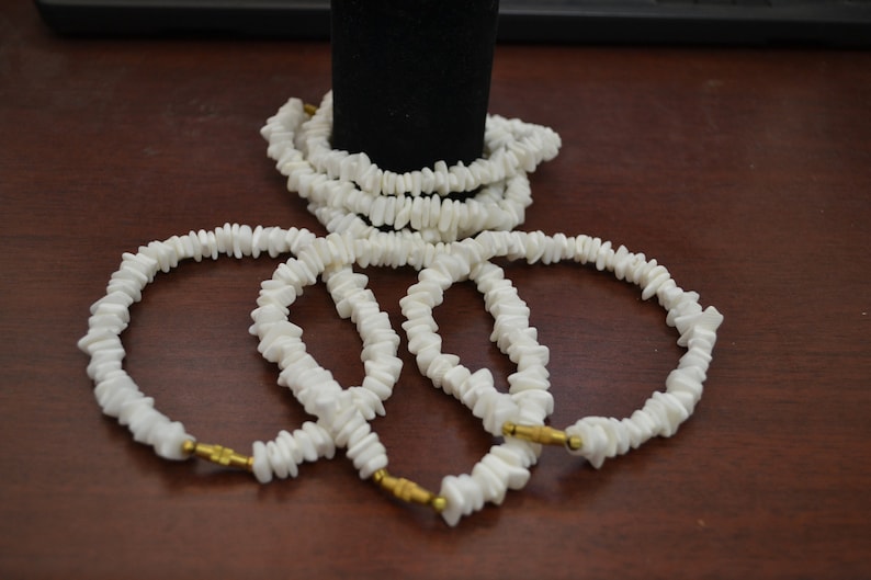 6 Pcs White Handmade Puka Chip Coco Shell Stretch Anklet 9 AK-108