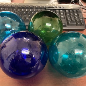 4 Pieces Assorted Blue Green Decorative Reproduction Blown Glass Float Fishing Buoy Ball 4”