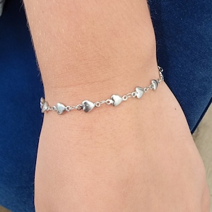 Stainless Silver Heart Link Chain Bracelet Jewelry, Minimal Dainty, Non-tarnish Waterproof, Stackable Jewelry Bracelets Bangles, Daily Wear