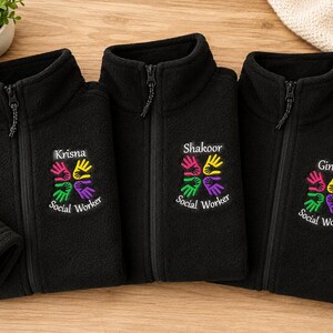 Chaqueta personalizada para trabajador social, regalo de graduación de maestría en trabajo social a medida, chaqueta polar bordada para licenciatura en trabajo social y trabajo social clínico, regalo para estudiantes de trabajo social imagen 13