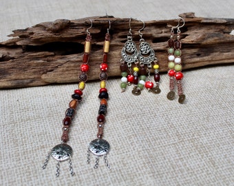 Pendientes: Inspirados en piratas con cáñamo, jade y dije de moneda china.