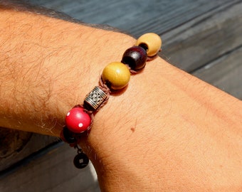 Pulsera de cuentas: 2 estilos de Jack Sparrow con cordón de cáñamo, dijes de madera y latón, longitud personalizada.