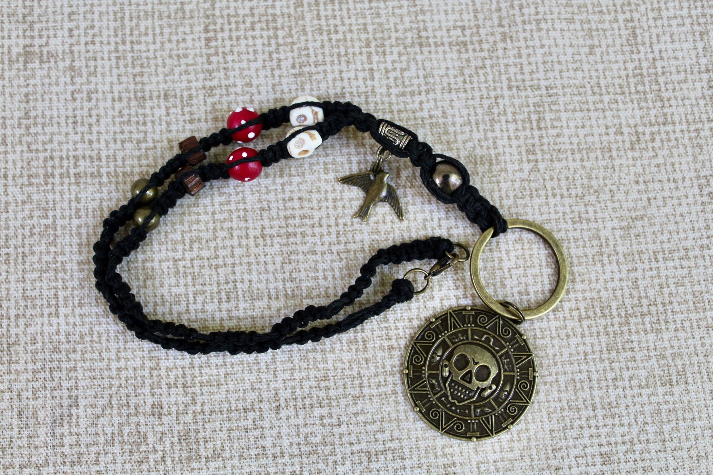 ジャック・スパロウをモチーフにしたネックレス/ストラップ：スカル