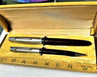 Wunderschön Restaurierter 1947 Parker 51 Pen/Bleistift Set in Cordovan Braun mit Verkaufskoffer