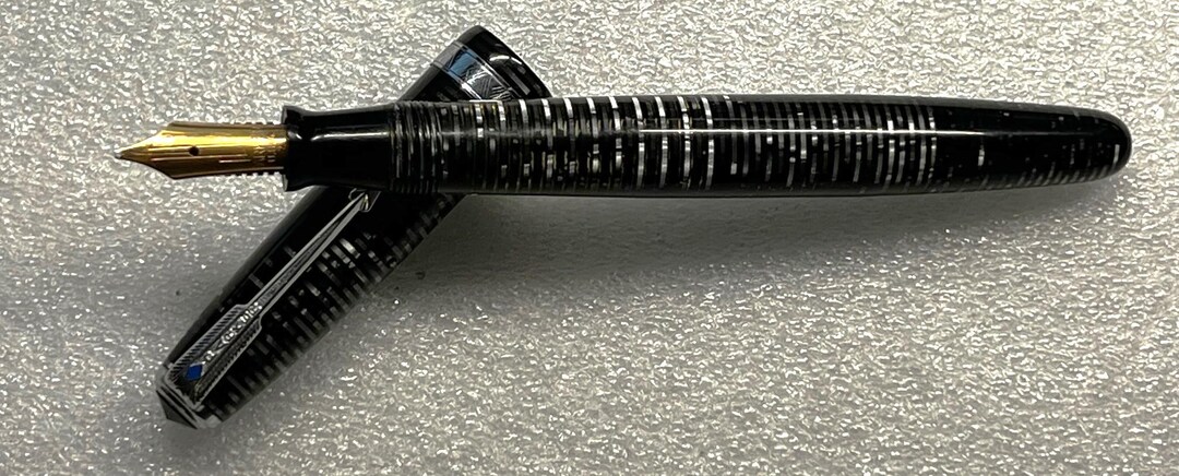 RESTORED 1948 Parker Major Silver Pearl Vacumatic Blue Diamond Fountain ...