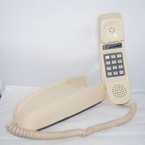 Beige TRIMLINE push button dial desk/wall phone in WORKING condition