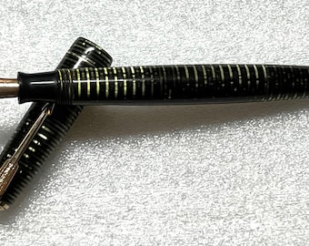 Working 1947 Parker Emerald Green Vacumatic fountain pen