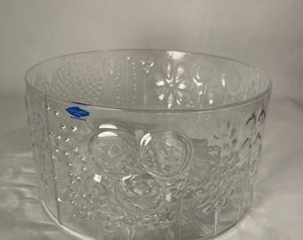 Bol de cristal transparente vintage de la serie "Flora", diseñado por el renombrado artista finlandés del vidrio Oiva Toikka. 19 cm (7,5 pulgadas)