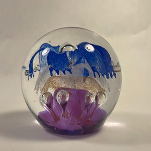 Large Vintage Murano glass paper weight marked made in italy venezia
