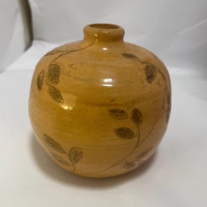 studio pottery handmade vase 4” tall vintage