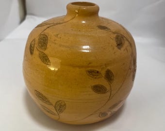 studio pottery handmade vase 4” tall vintage