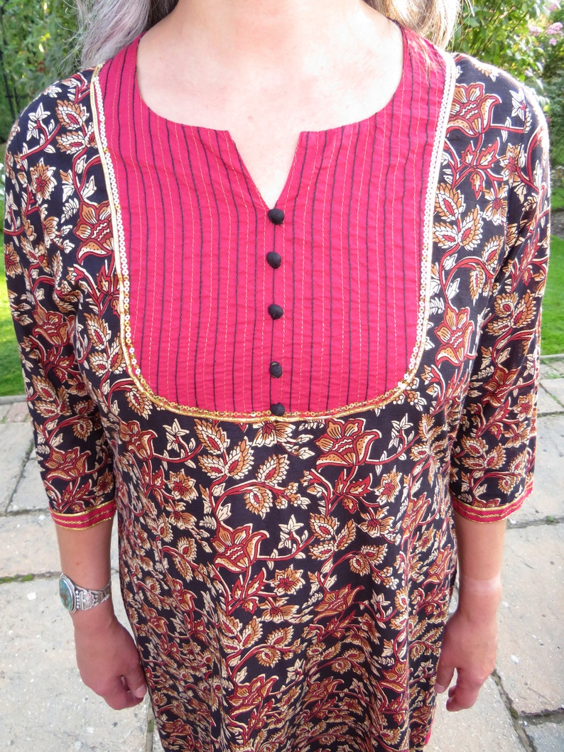 Vintage William Morris Liberty Style Print Indian Cotton Dress With Buttons and Sequin Trim image 2