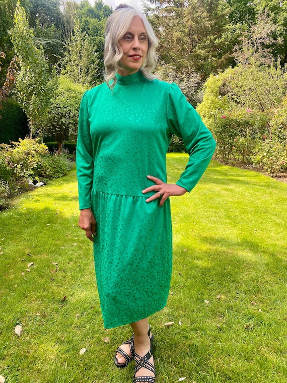 Vintage 80s Green Silky Dress: St Michael UK Size 18, Long Sleeve Polyester