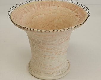 Keramik-Ohrringhalter, creme/rosa