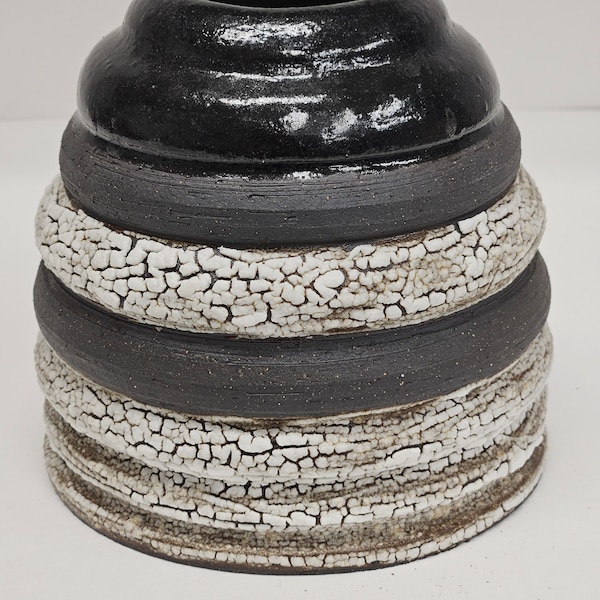 Ceramic mini vase